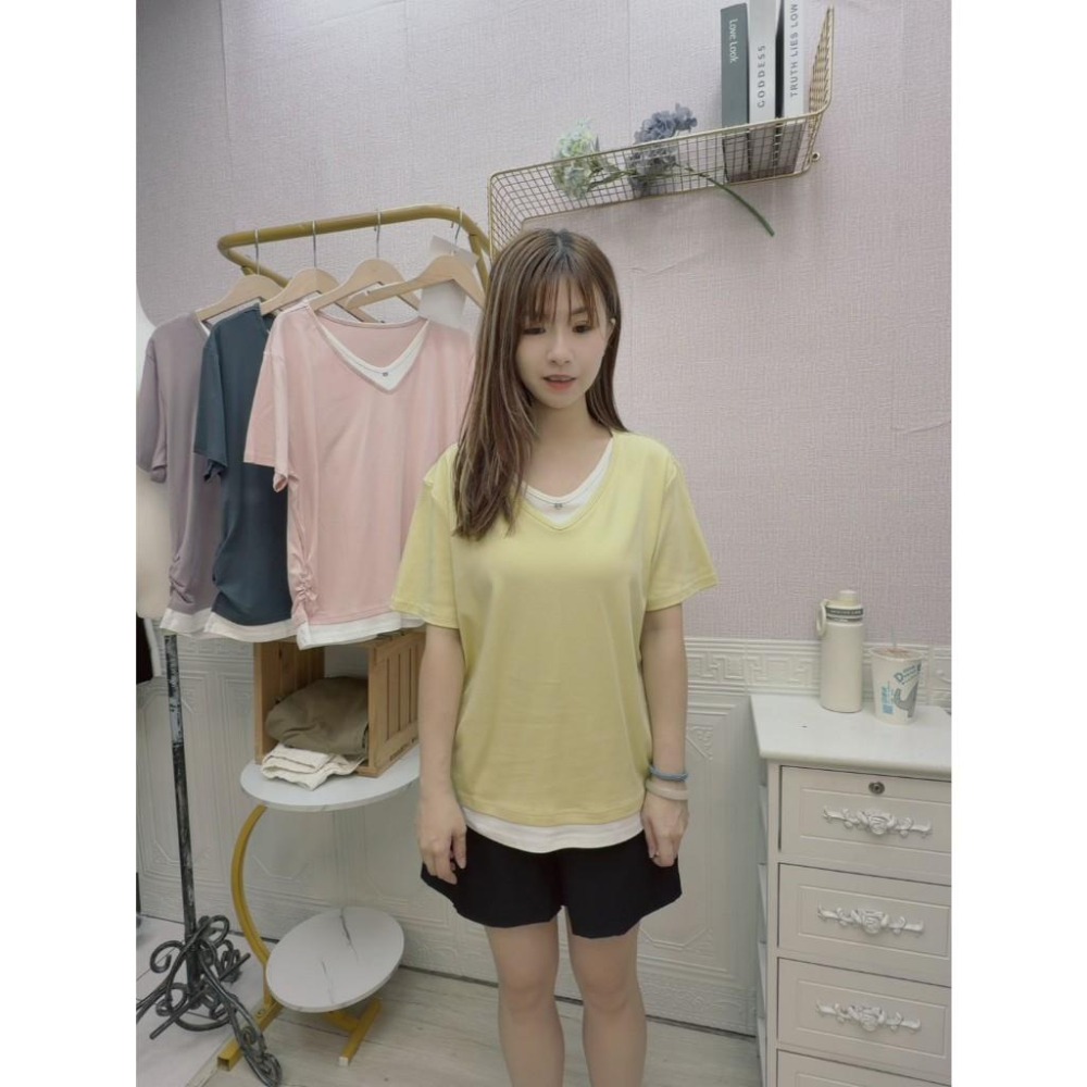 MIMA女王❤A750💡層次感V領撞色假二件百搭上衣-細節圖3