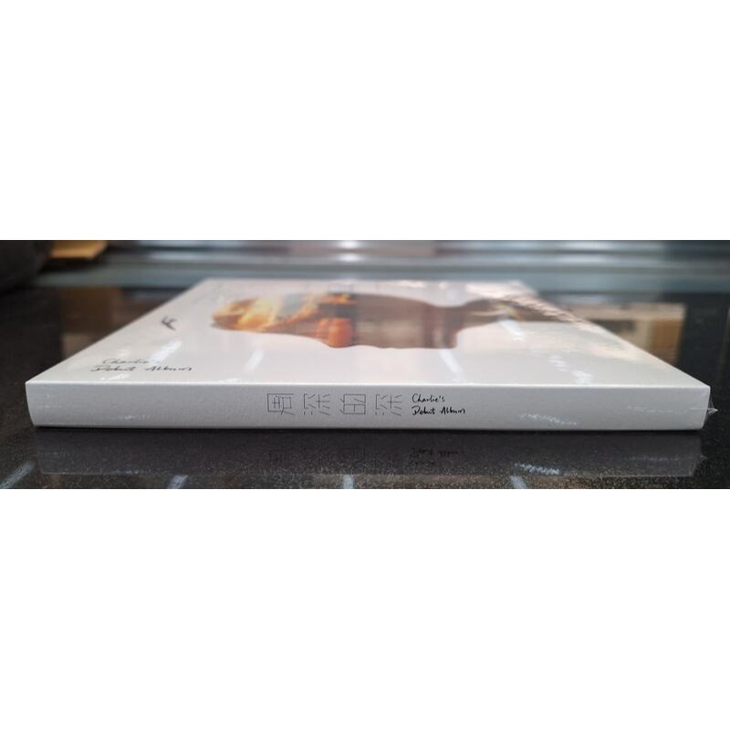 中國正版 周深 專輯 深的深 CD+歌词本画册 大魚 玫瑰與小鹿 藍色降落傘 周深的深 2017专辑中國正版-細節圖3