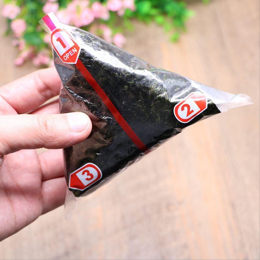 【食玩烘焙】💖現貨附發票💖『100入飯糰包裝袋』 三角袋 三角飯糰包裝 壽司包裝 加熱飯糰袋-細節圖5