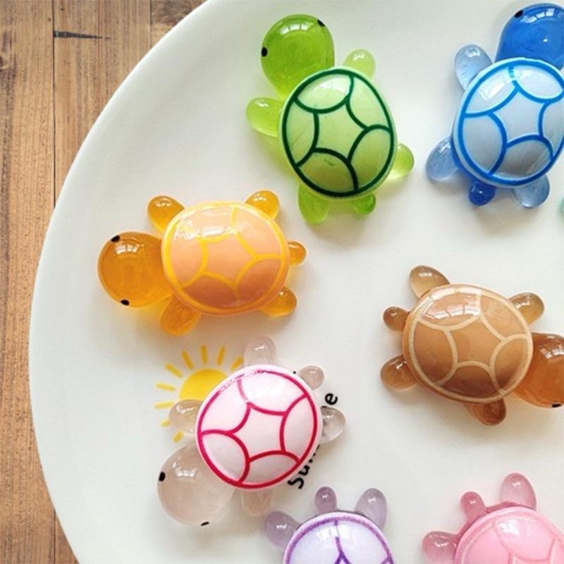 ［直播代拆對對碰］抖音同款卡通夜光小烏龜樹脂飾品配件diy汽車桌面小擺件網紅公仔-細節圖9