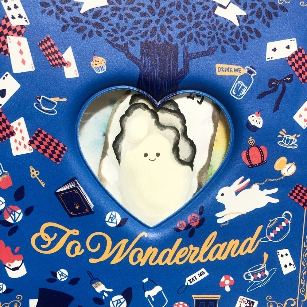 【Miki Chen 插畫工作室】 台灣原創插畫-霧面愛麗絲明信片兩孔活頁搜集冊-細節圖3