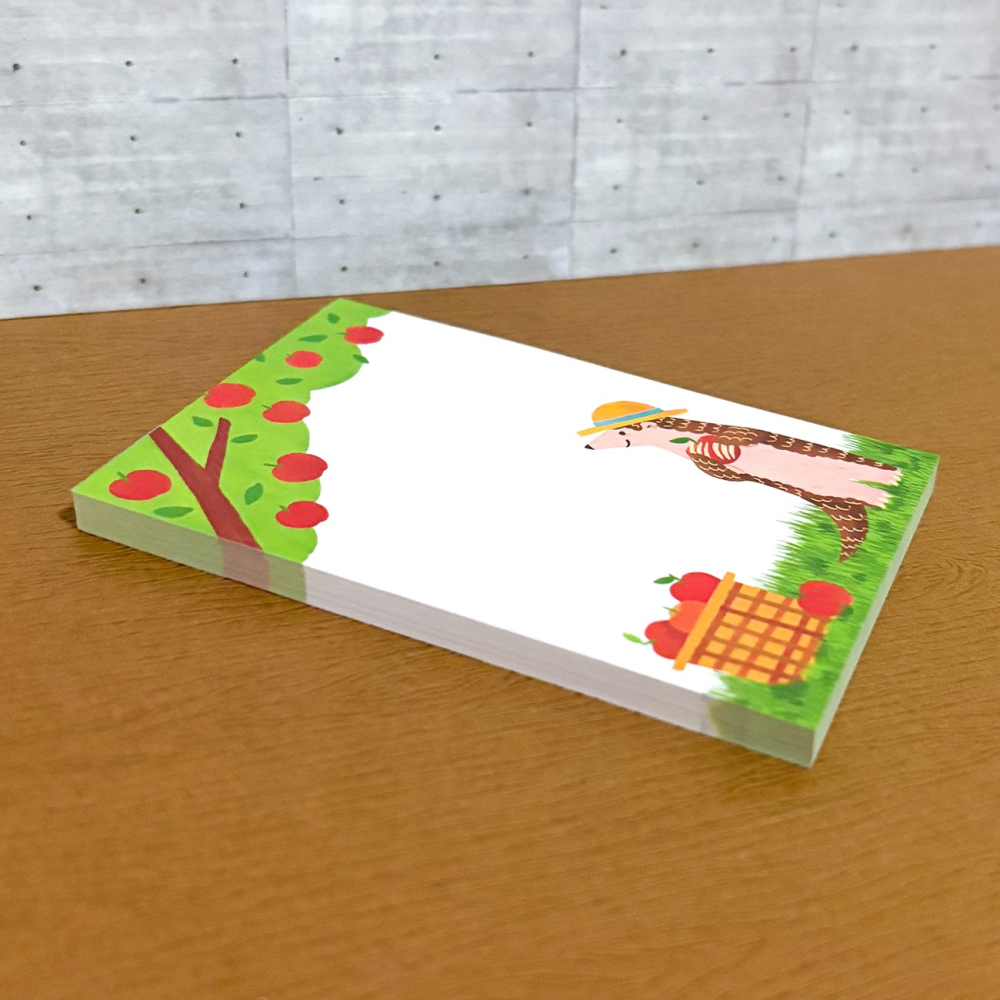 【Miki Chen 插畫工作室】台灣原創插畫-穿山甲採蘋果便條本 辦公室無背膠可愛便條紙-細節圖3
