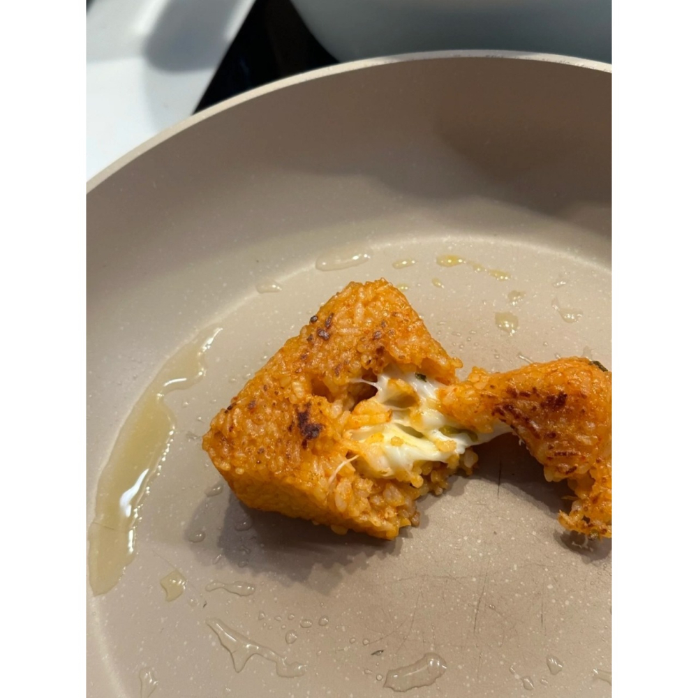 【小資族最愛】 好市多COSTCO代購 🈵499免運 CJ Bibigo 泡菜起司飯糰 韓國 早餐 飯糰 點心 小點-細節圖5