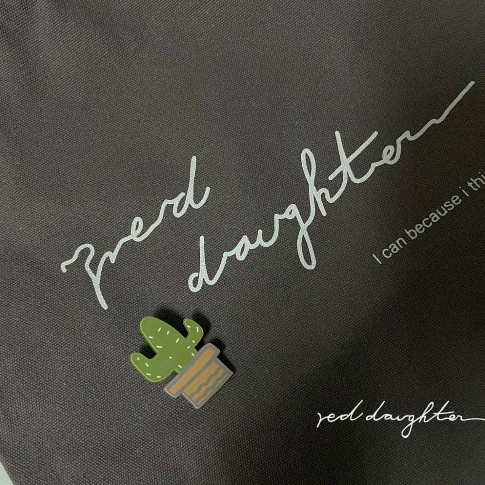 紅女兒〔原創設計小物〕別針 胸針 徽章 壓克力別針 小別針 可愛 胸章 仙人掌 多肉植物 雲朵 文創小物 小熊 富士山-細節圖3