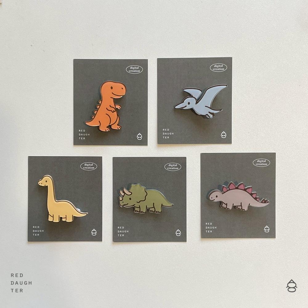 紅女兒〔Dinosaur〕恐龍別針 別針 胸針 徽章 胸章 小徽章 可愛徽章 可愛別針 胸針別針 別針徽章 壓克力別針-細節圖4
