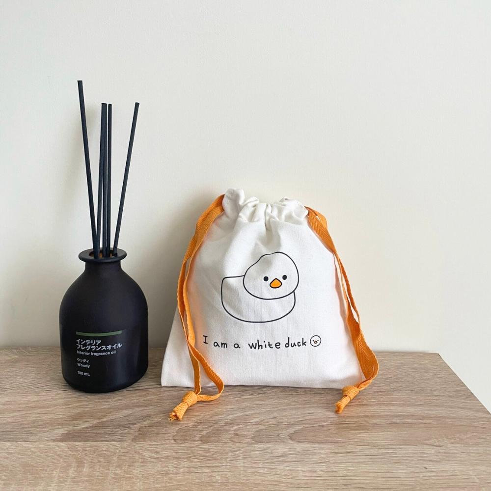 紅女兒〔文創小白鴨〕可愛束口袋 小束口袋 小物收納包 收納袋 束口包 束口收納袋 束口袋 束口袋小 小收納袋 帆布束口袋-細節圖9