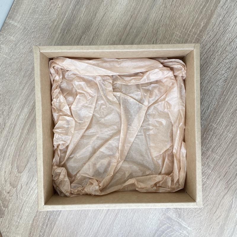 紅女兒〔台灣製〕品牌禮盒 空牛皮紙禮盒 牛皮紙袋 燙金logo 天地蓋禮盒 正方形禮盒 伴娘禮 紙盒 禮盒 紙袋 提袋-細節圖5