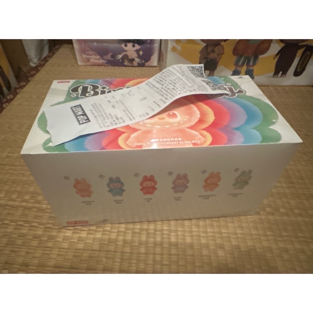 POP MART泡泡瑪特 THE MONSTERS 前方超高能正品搪膠全新未拆膜-細節圖2