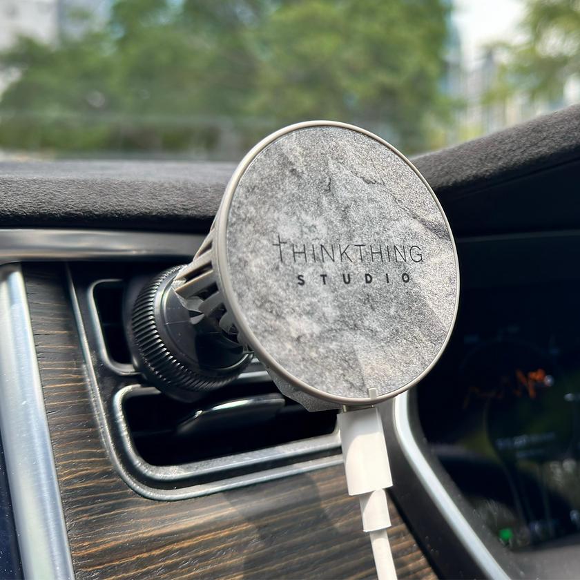 Thinkthing 磁吸散熱車用充電器 MagSafe 磁吸無線 15W 18Ｗ快充充電器 充電盤散熱電競手遊充電-細節圖4