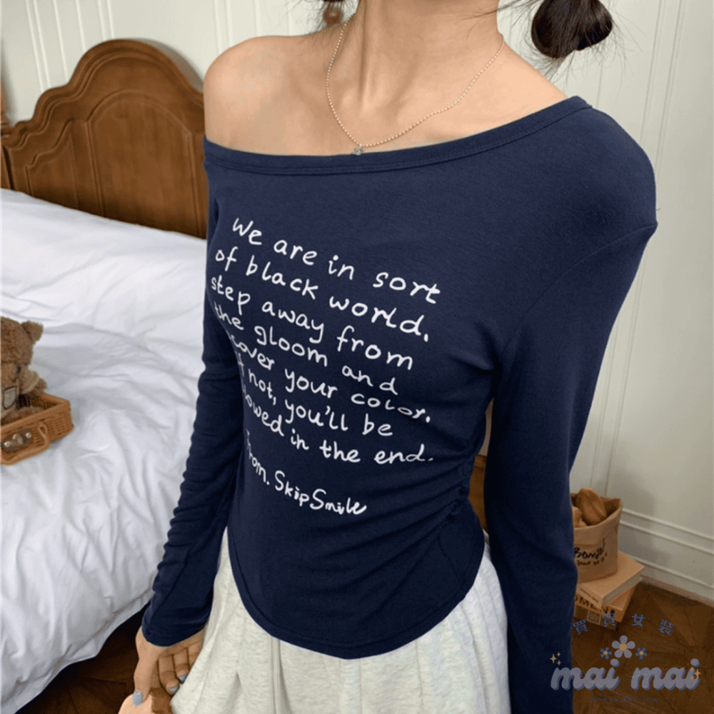 【買買女裝】台灣現貨 辣妹風一字肩長袖 斜肩上衣 薄長袖 字母印花修身短款 美式復古斜肩上衣 紅色打底衫【W346#】-規格圖9