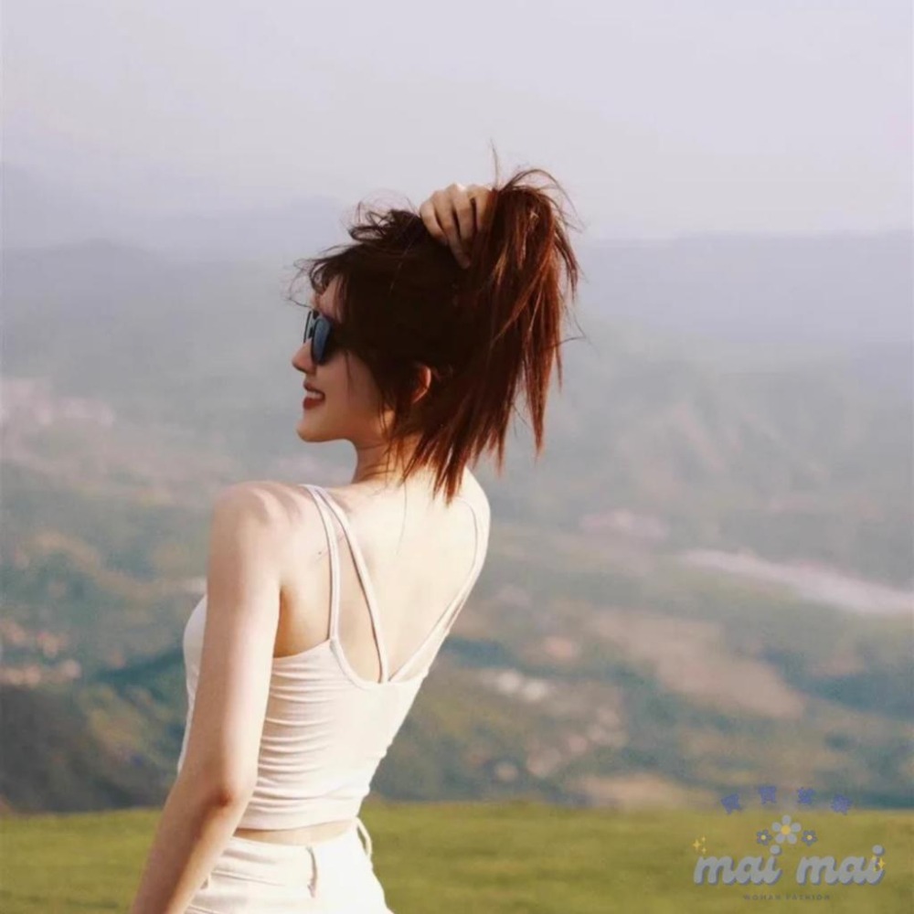 【買買女裝】台灣現貨 趙露思同款 白色吊帶背心 背心女  罩杯背心 胸墊背心 美背背心 無袖背心 小可愛【B808#】-細節圖4