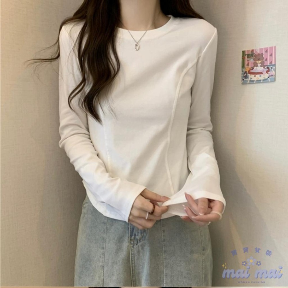 【買買女裝】台灣現貨 薄款弧形長袖上衣 長袖t恤 春秋薄上衣 女生上衣 薄長袖 素T 素面上衣 長袖上衣【W332#】-細節圖3