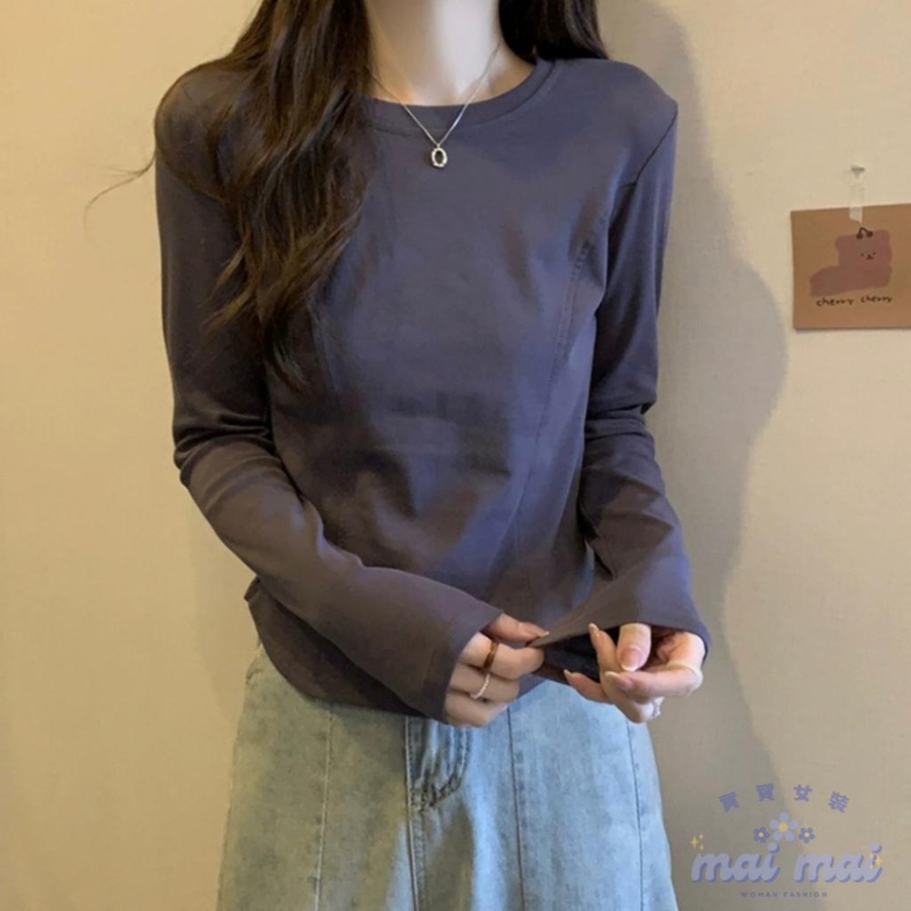 【買買女裝】台灣現貨 薄款弧形長袖上衣 長袖t恤 春秋薄上衣 女生上衣 薄長袖 素T 素面上衣 長袖上衣【W332#】-細節圖6