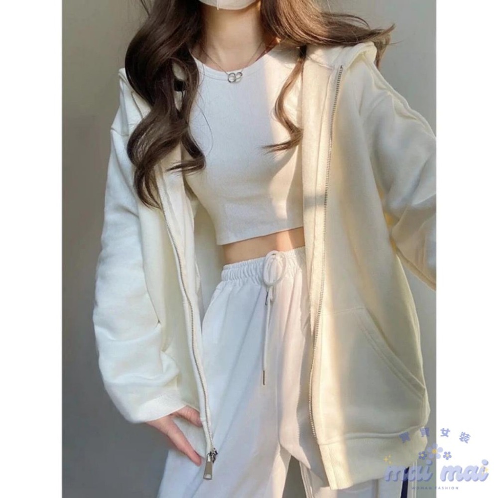 【買買女裝】台灣現貨 美式連帽外套 灰色外套 連帽外套 連帽上衣 帽夾 女裝 冬天 黑色外套 外套 棉外套【J010#】-細節圖2