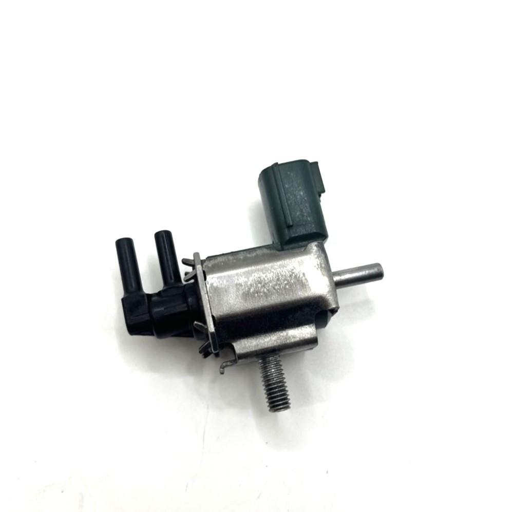 NISSAN 日產 裕隆 CEFIRO A32 SENTRA 180 日本原廠件 電磁閥 火車頭 碳罐 K5T46581-細節圖3