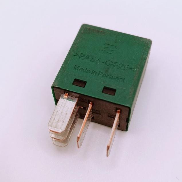 BMW 寶馬 E81 E90 F10 E70 E71 F25 E84 E93 F26 X3 X5 雨刷 繼電器 原裝外匯-細節圖4