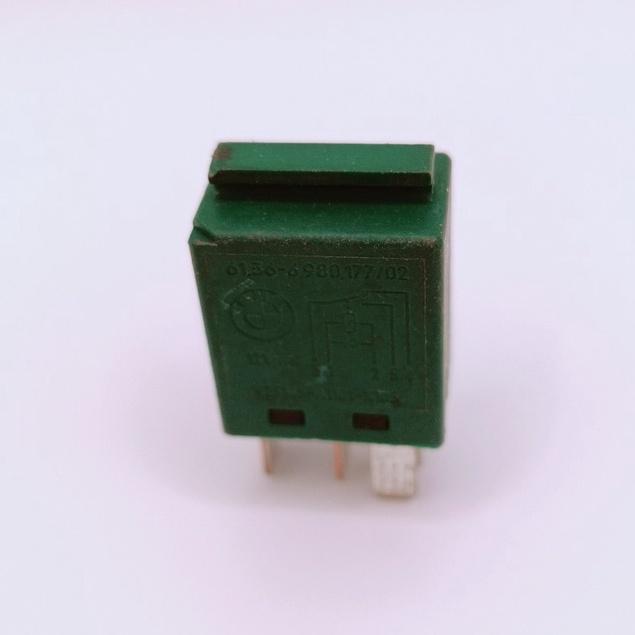 BMW 寶馬 E81 E90 F10 E70 E71 F25 E84 E93 F26 X3 X5 雨刷 繼電器 原裝外匯-細節圖5