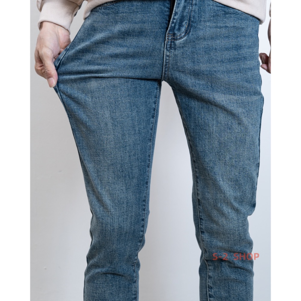【S2店】很好穿 沒有破 值得有 必備藍色 窄管牛仔彈力長褲-細節圖2