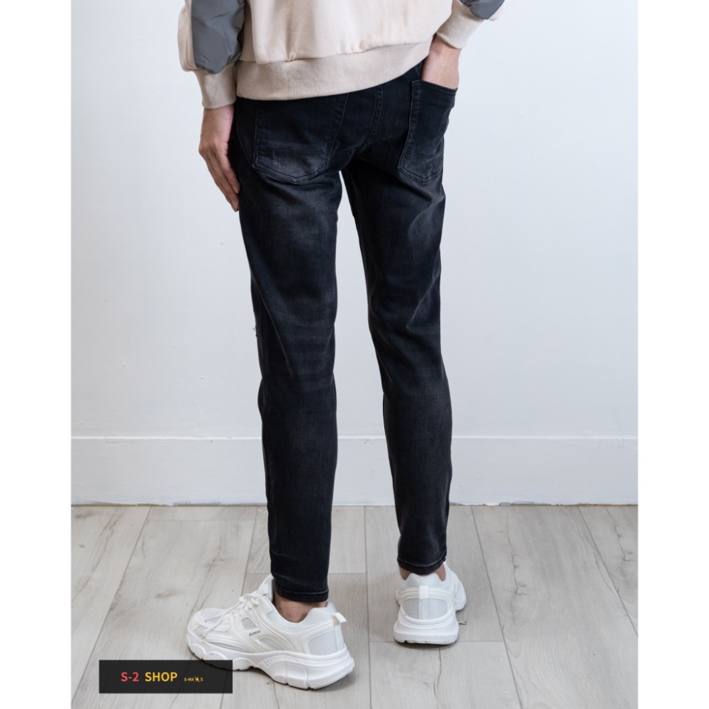 【S2店】帥到掉渣 一定要買 大彈力多重造型補丁 牛仔長褲 水洗黑褲-細節圖6