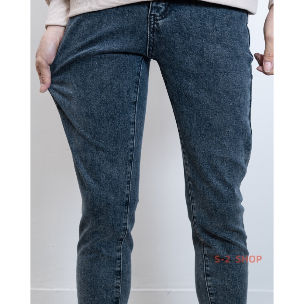 帥慘了 不是黑色的 深藍灰 必備牛仔彈力長褲-細節圖2