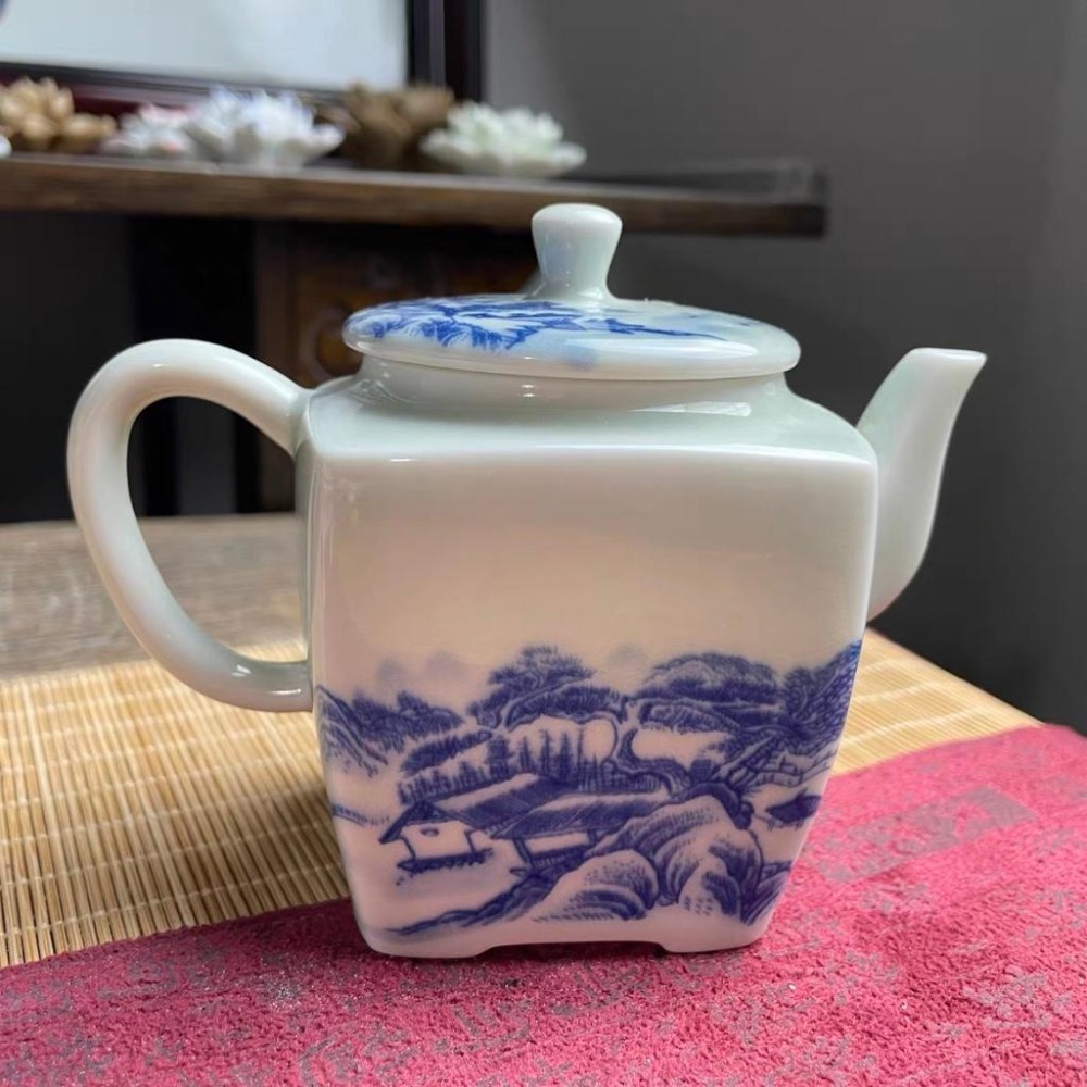 【紅芳庭】青花瓷 泡茶壺 山水 方壺 180ml 茶壺/茶具 瓷茶壺 原葉茶 功夫茶道專用器具 泡茶用具-細節圖4