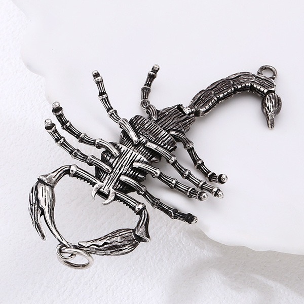 《 QBOX 》FASHION 飾品【TSC41125】精緻個性復古立體蠍子S925純銀墬子/泰銀吊墜-細節圖4