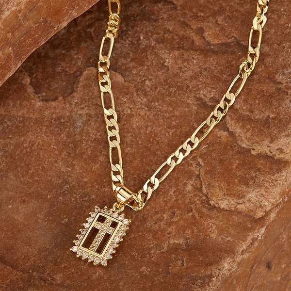 《QBOX 》FASHION 飾品【OKX722】精緻百搭復古金色方形鏤空鋯石十字架銅墬子項鍊/鎖骨鍊-細節圖5