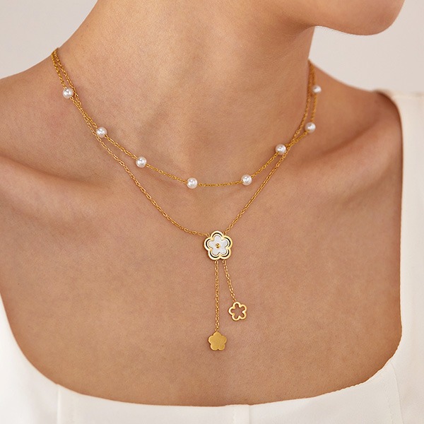 《QBOX 》FASHION 飾品【OGX2513】精緻氣質流蘇母貝花朵金色雙層鈦鋼墬子項鍊/鎖骨鍊-細節圖7