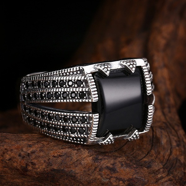 《 QBOX 》FASHION 飾品【TSR4125100】精緻個性復古方形黑瑪瑙邊鑽S925純銀戒指/開口戒指-細節圖5