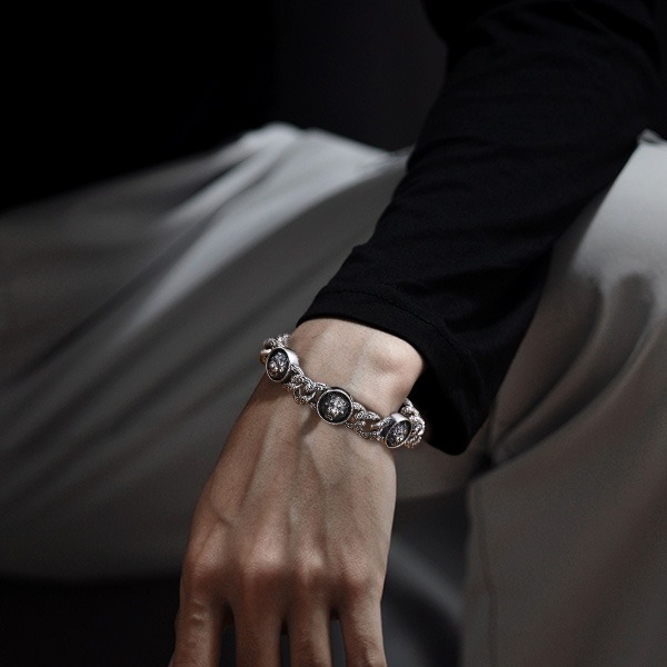 《 QBOX 》FASHION 飾品【TSB4126564】精緻個性復古圓盤老虎藤花環圈S925純銀手鍊/手環-細節圖8