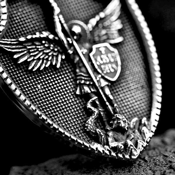 《QBOX 》FASHION 飾品【CBP8-1085】精緻個性復古天使十字架盾牌鈦鋼墬子項鍊/掛飾-細節圖6