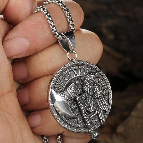 《 QBOX 》FASHION 飾品【CBP8-1295】精緻個性復古維京符文渡鴉戰斧圓盾掛鈦鋼墬子項鍊/掛飾-細節圖7