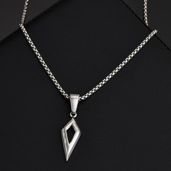 《 QBOX 》FASHION 飾品【CPN-2170】精緻個性鋒芒棱境・菱角箭簇鈦鋼墬子項鍊/掛飾-細節圖5