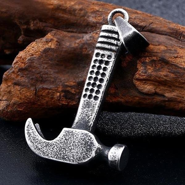 《 QBOX 》FASHION 飾品【CBP8-329】精緻個性復古羊角鎚子鈦鋼墬子項鍊/掛飾-細節圖3