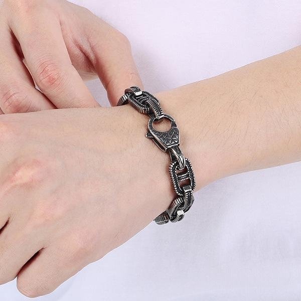 《QBOX 》FASHION 飾品【BK184815】 個性復古粗曠日字編織紋路環扣鑄造鈦鋼手鍊/手環-細節圖8