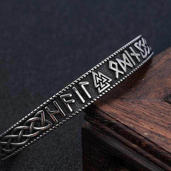 《 QBOX 》FASHION 飾品【BBRG-077A】 精緻個性北歐維京符文三角圖騰鑄造鈦鋼開口手鐲/手環-細節圖6