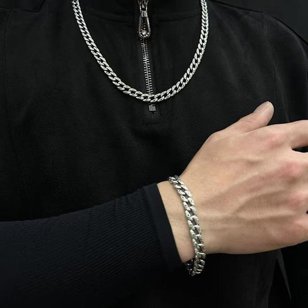 《QBOX 》FASHION 飾品【TSB25623272】精緻個性復古獅首雕花鑲鑽扣環S925純銀手鍊/手環-細節圖9