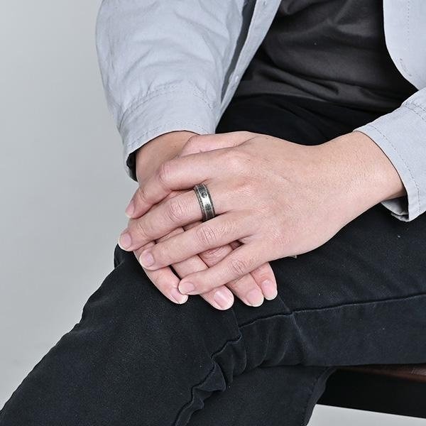 《 QBOX 》FASHION 飾品【CBR-R227】精緻個性復古北歐符文凱爾特結圖騰鈦鋼戒指/戒環-細節圖8