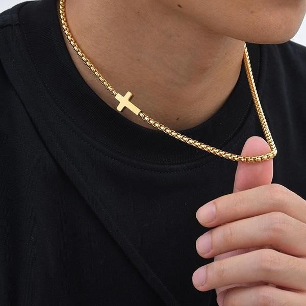 《 QBOX 》FASHION 飾品【GNC-1892】精緻個性經典輕奢十字環扣鈦鋼項鍊/鎖骨鍊-細節圖9