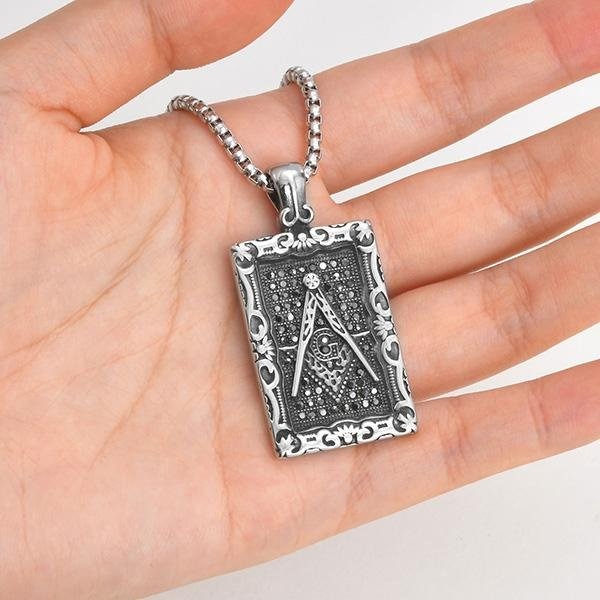 《 QBOX 》FASHION 飾品【CPN-2156】精緻個性復古共濟會標誌方牌鑄造鈦鋼墬子項鍊/掛飾-細節圖7