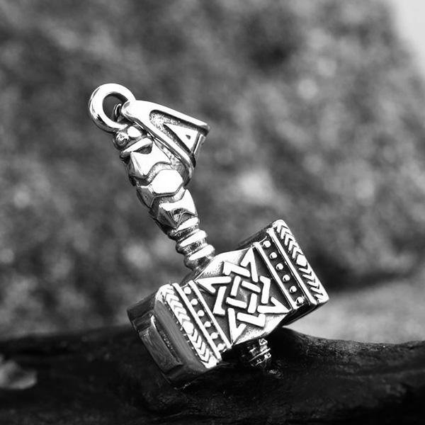 《 QBOX 》FASHION 飾品【CBP8-482】精緻個性復古維京符文之錘鑄造鈦鋼墬子項鍊/掛飾-細節圖3