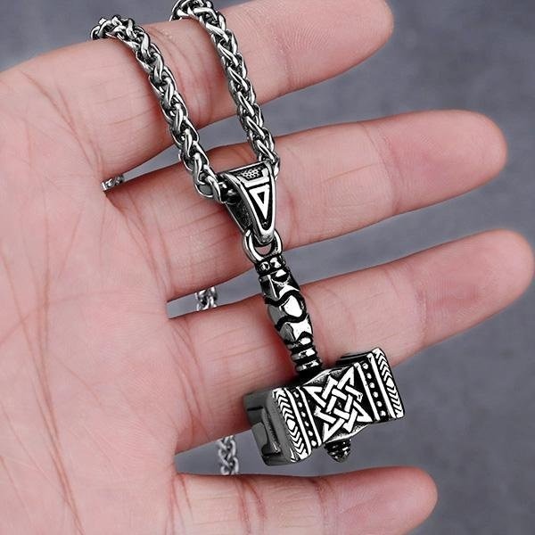 《 QBOX 》FASHION 飾品【CBP8-482】精緻個性復古維京符文之錘鑄造鈦鋼墬子項鍊/掛飾-細節圖7