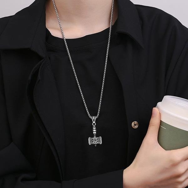 《 QBOX 》FASHION 飾品【CBP8-482】精緻個性復古維京符文之錘鑄造鈦鋼墬子項鍊/掛飾-細節圖9