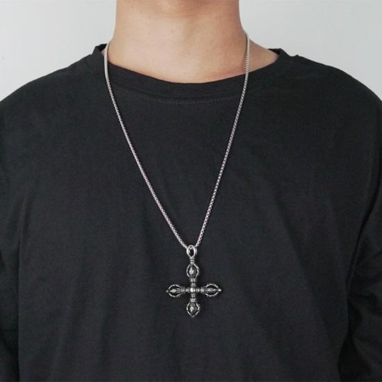《 QBOX 》FASHION 飾品【CBP8-078】精緻個性宗教十字金剛杵鑄造鈦鋼墬子項鍊/掛飾-細節圖6