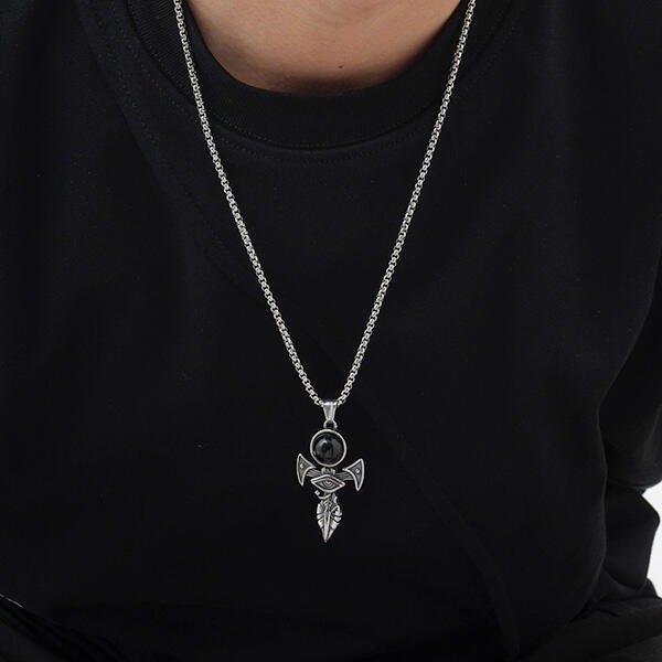 《 QBOX 》FASHION 飾品【GPN-2153】精緻個性荷魯斯之眼十字架鈦鋼墬子項鍊/掛飾-細節圖9