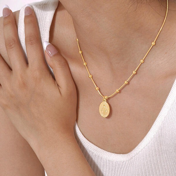 《 QBOX 》FASHION 飾品【GNC-2095】 精緻個性宗教浮雕聖母瑪利亞橢圓牌鈦鋼墬子項鍊/蛇骨鍊-細節圖9