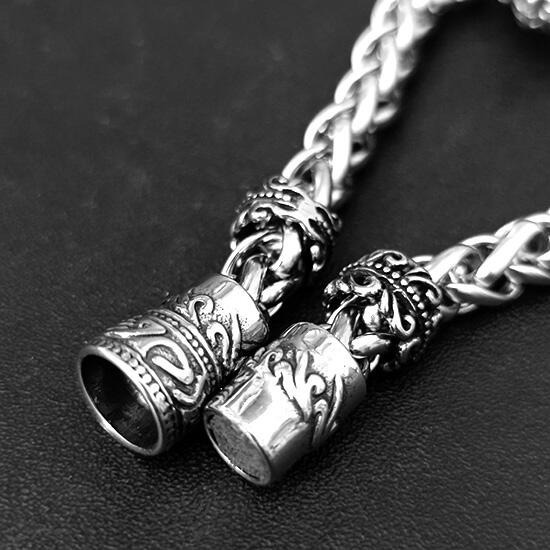 《 QBOX 》FASHION 飾品【B10023961】精緻個性歐美雙獅頭十字架黑鋯石鑄造鈦鋼手鍊/手環-細節圖4