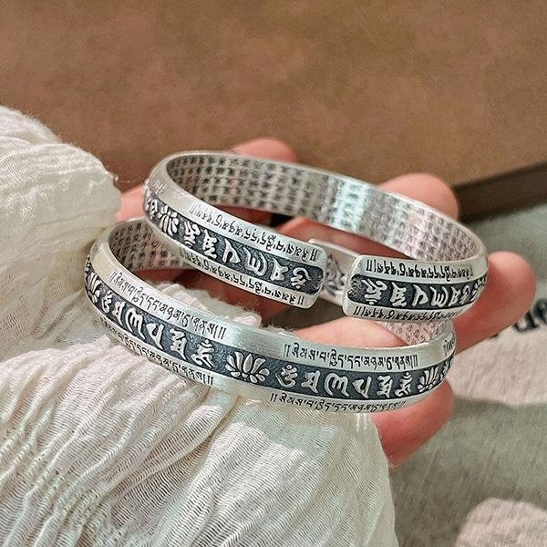 《 QBOX 》FASHION 飾品【BSB5615】精致個性復古六字真言蓮花心經S999足銀手鐲/泰銀手環-細節圖9