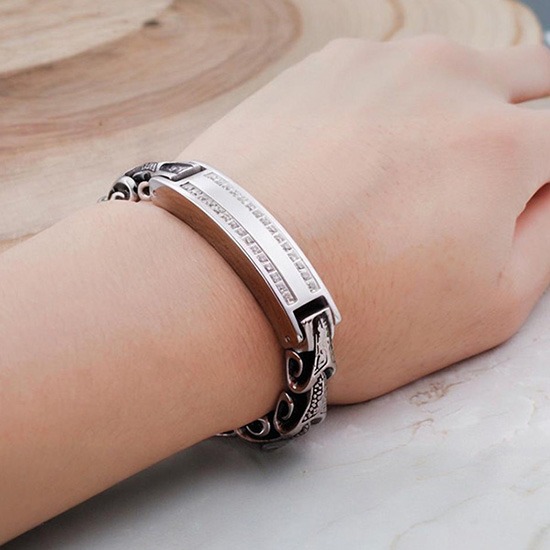 《 QBOX 》FASHION 飾品【BK105168】 精緻個性復古龍骨長方彎牌鑲鋯石鑄造鈦鋼手鍊/手環-細節圖7