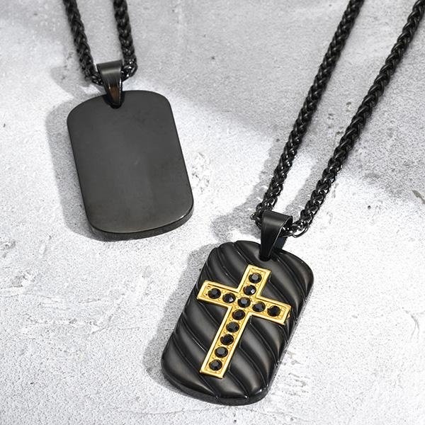 《 QBOX 》FASHION 飾品【GNC-1877】精緻個性黑色波浪紋軍牌金色鑲鑽十字架鈦鋼墬子項鍊/掛飾-細節圖3
